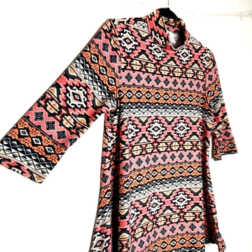 No Label Women's Small USA Pink White Boho Aztec Colorful Stretchy Style# JT1198 - Picture 3 of 8